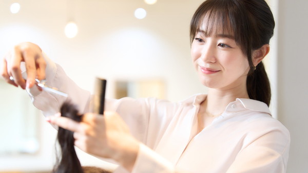 美容師が年収アップを目指す3つの方法