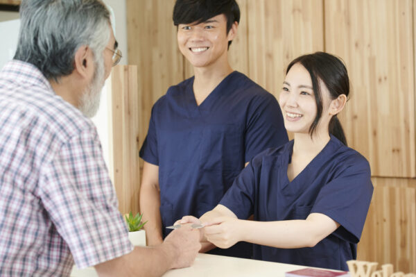 鍼灸院のチラシに掲載できる内容とは