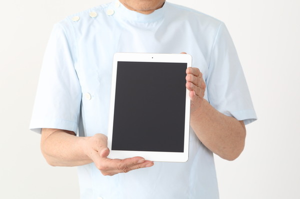 予約システムは無料と有料とどちらがいい？